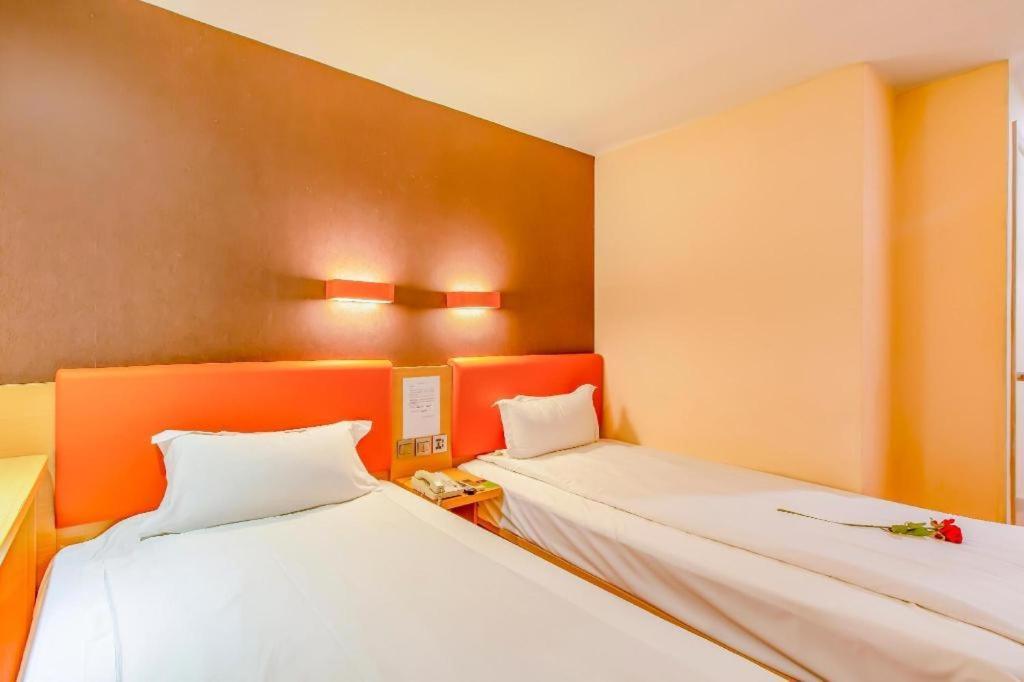 7 Days Panjiayuan Antique Cancer Hospital Hotel 2*